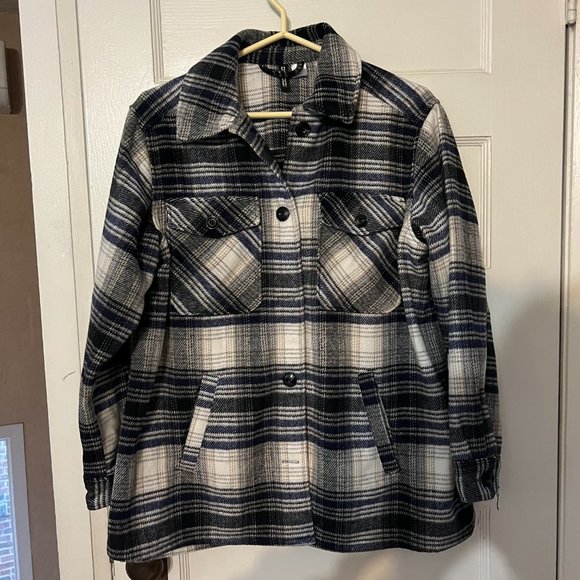 H&M Plaid Shacket - Picture 1 of 7